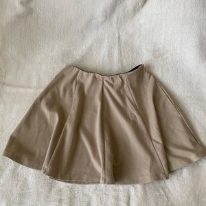 Beige tennis skirt